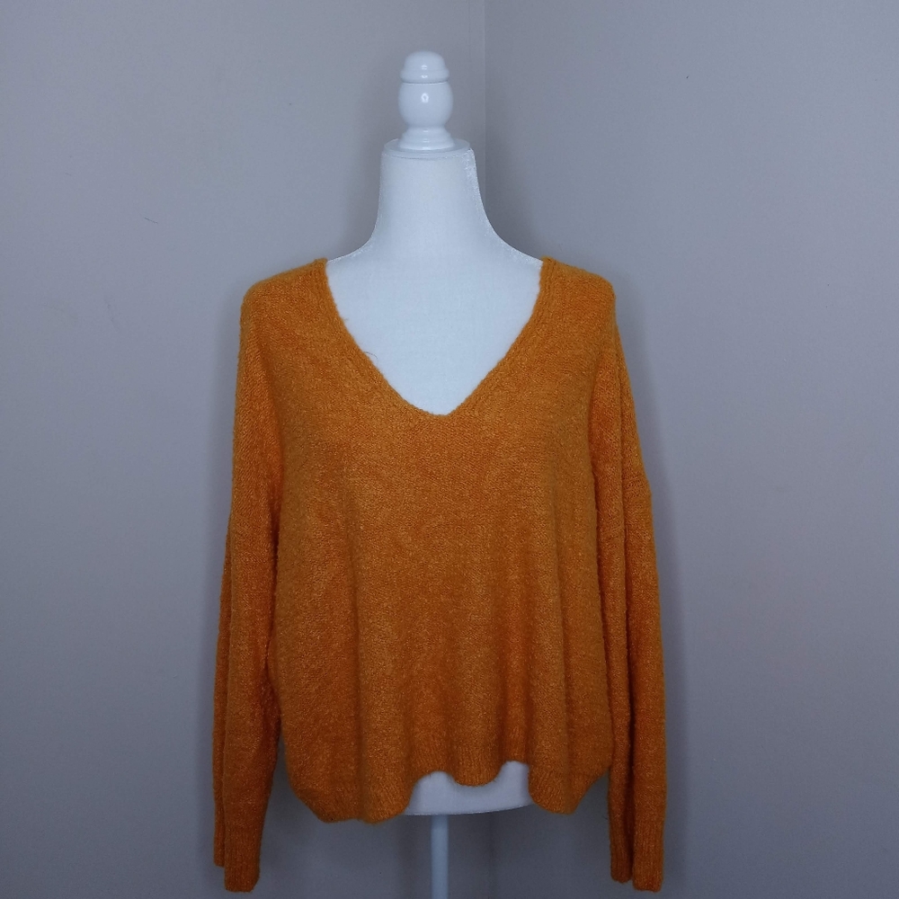 Doble Zero Lovely Women's Mustard Yellow Sweater Size Large